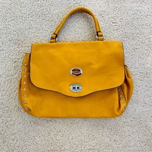 LADIES YELLOW LEATHER BAG - Great condition